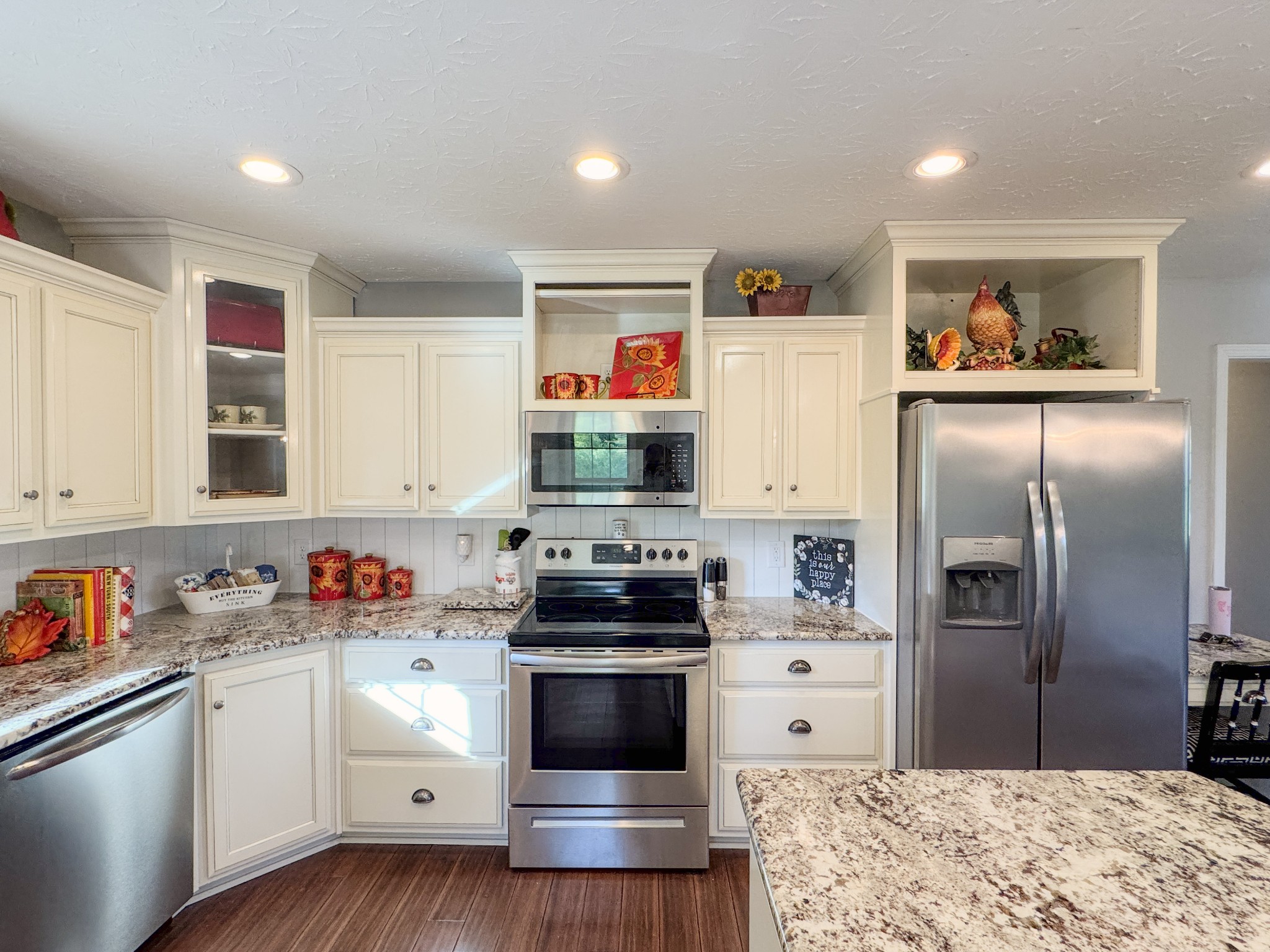 1631A Rock Bridge Road Bethpage TN 37022