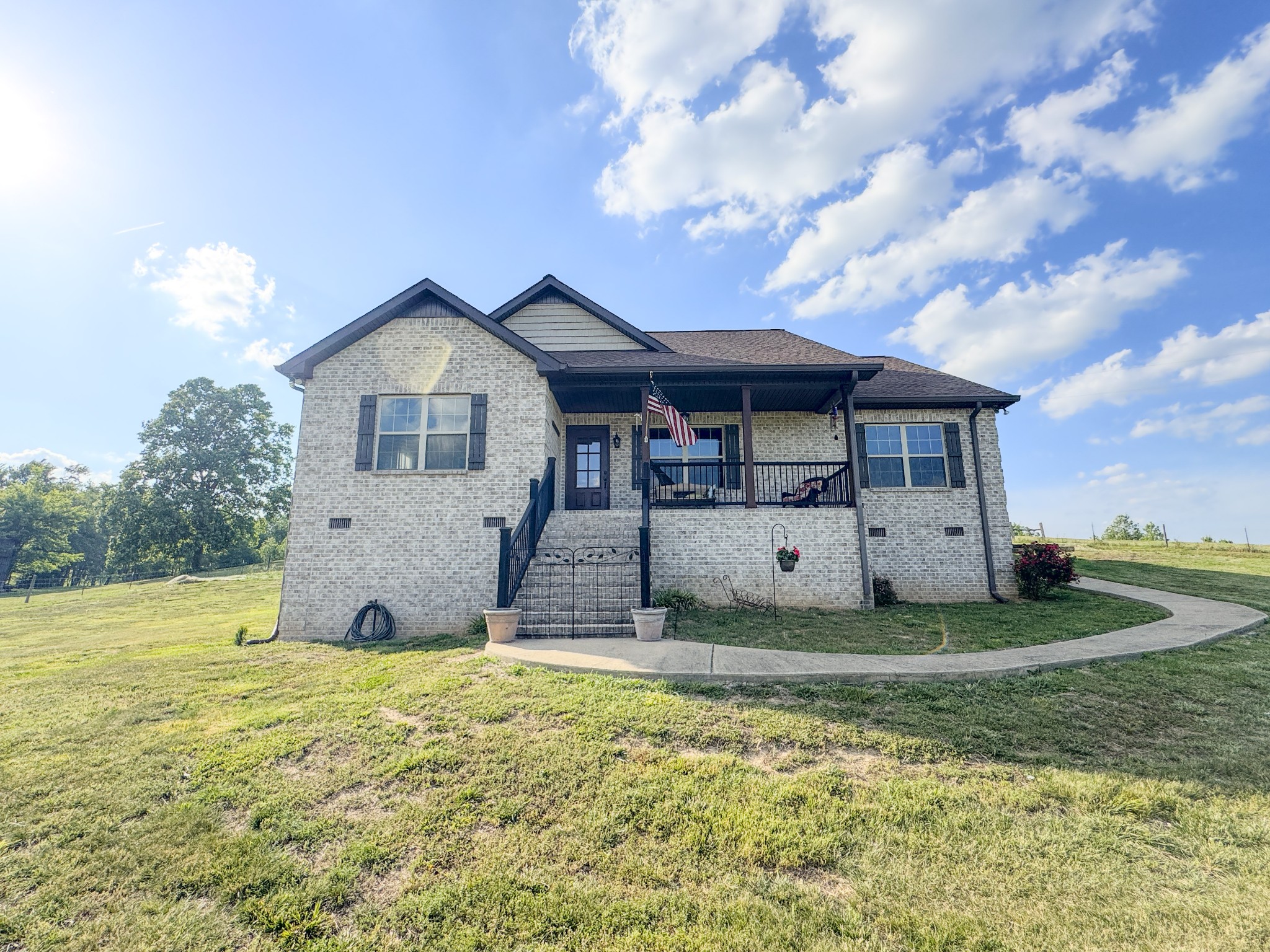 1631A Rock Bridge Road Bethpage TN 37022