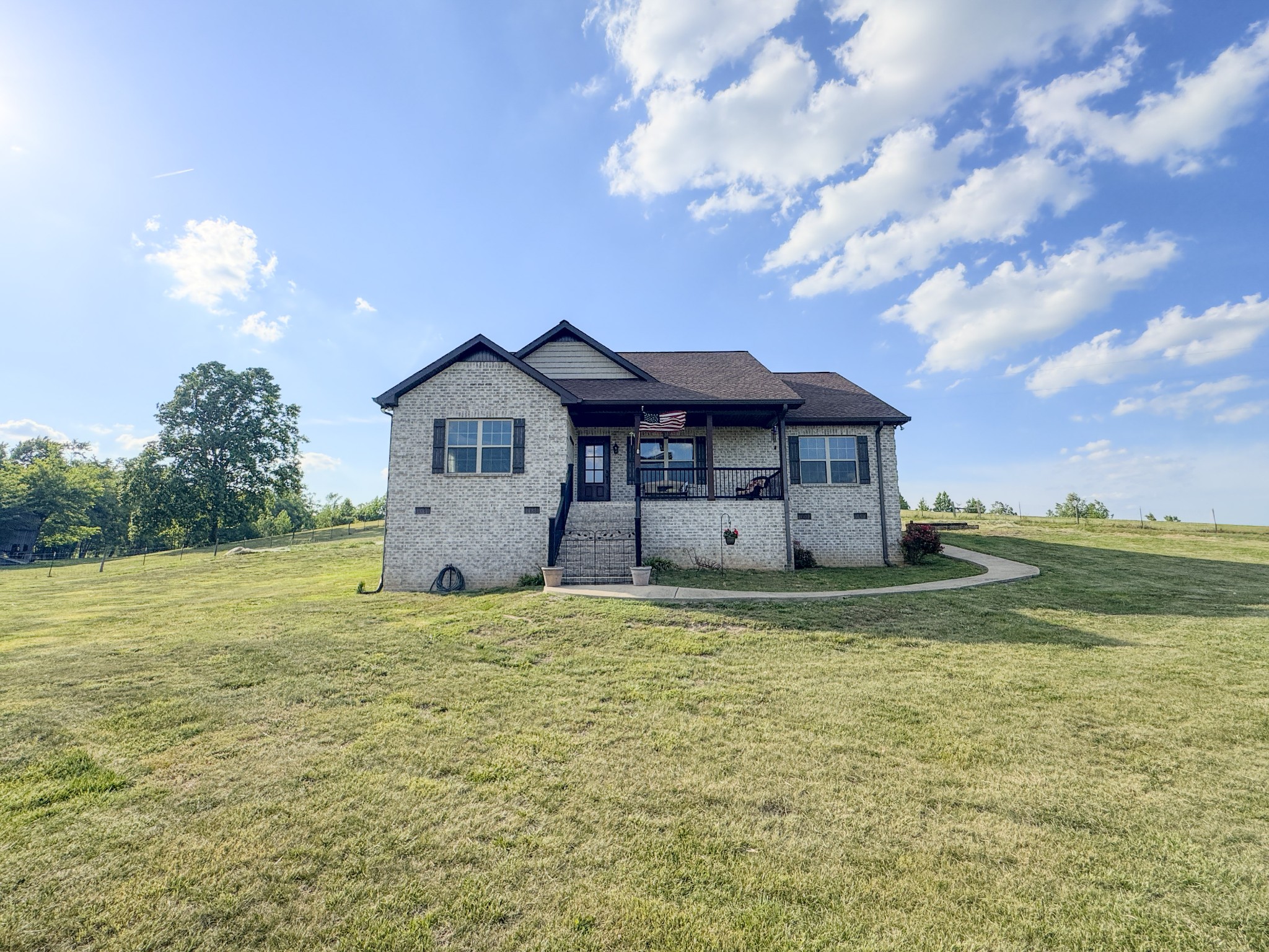 1631A Rock Bridge Road Bethpage TN 37022