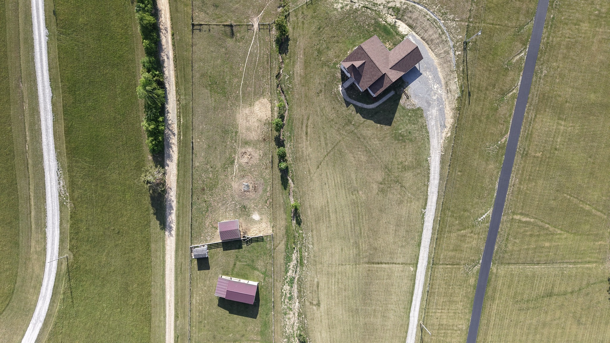 1631A Rock Bridge Road Bethpage TN 37022