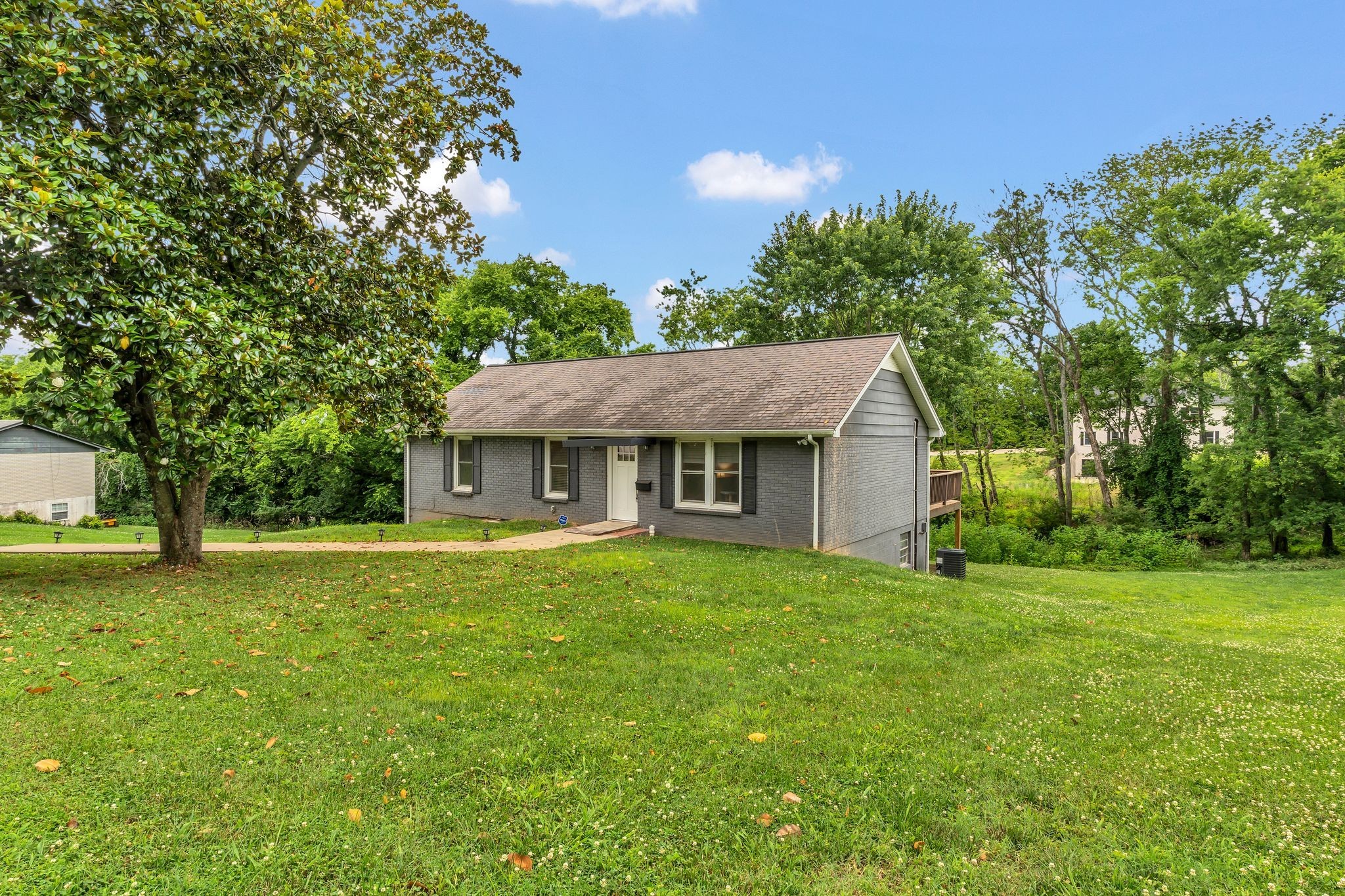 105 Donmond Drive Hendersonville TN 37075