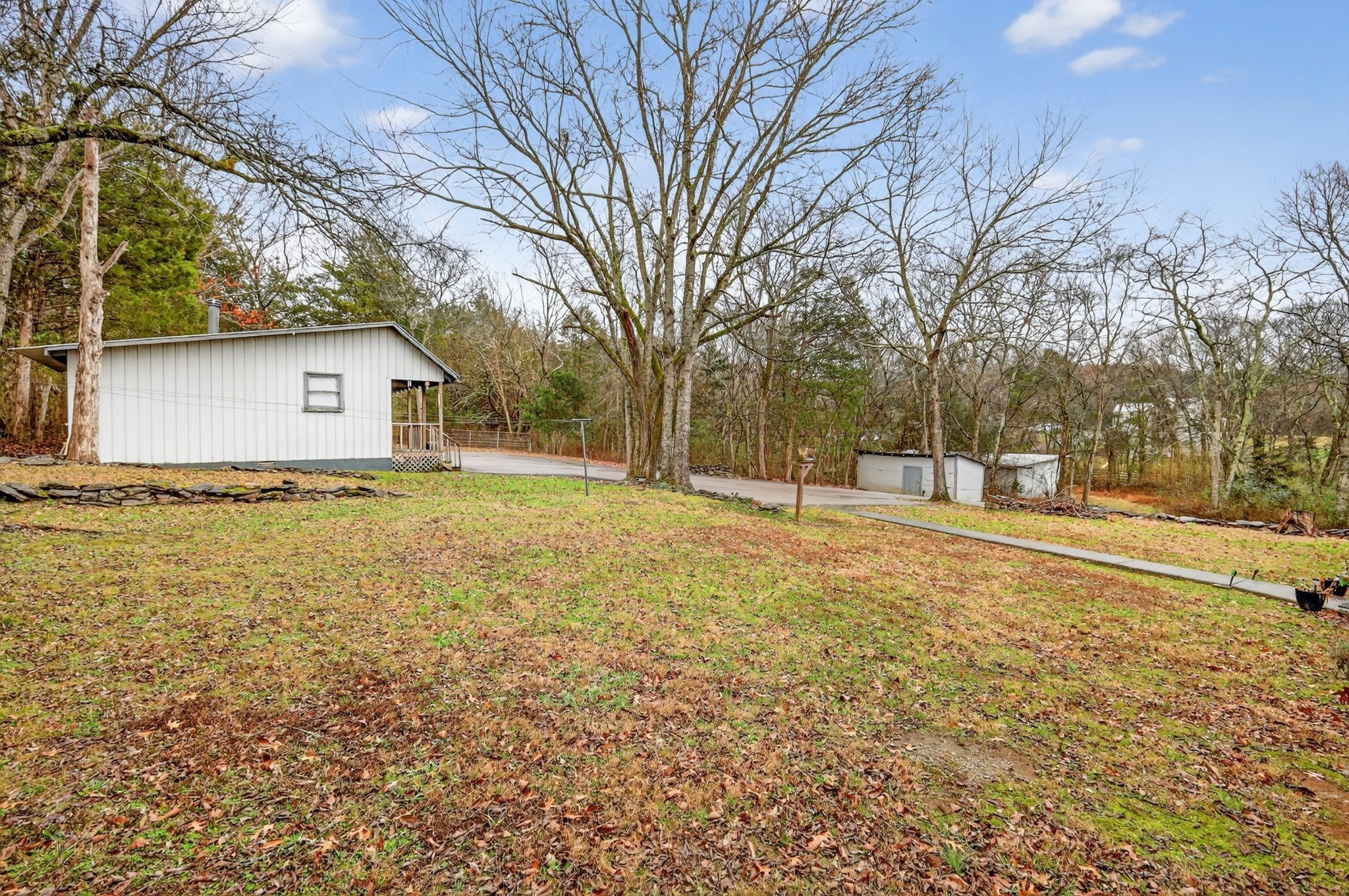 5815 Bradyville Road Bradyville TN 37026