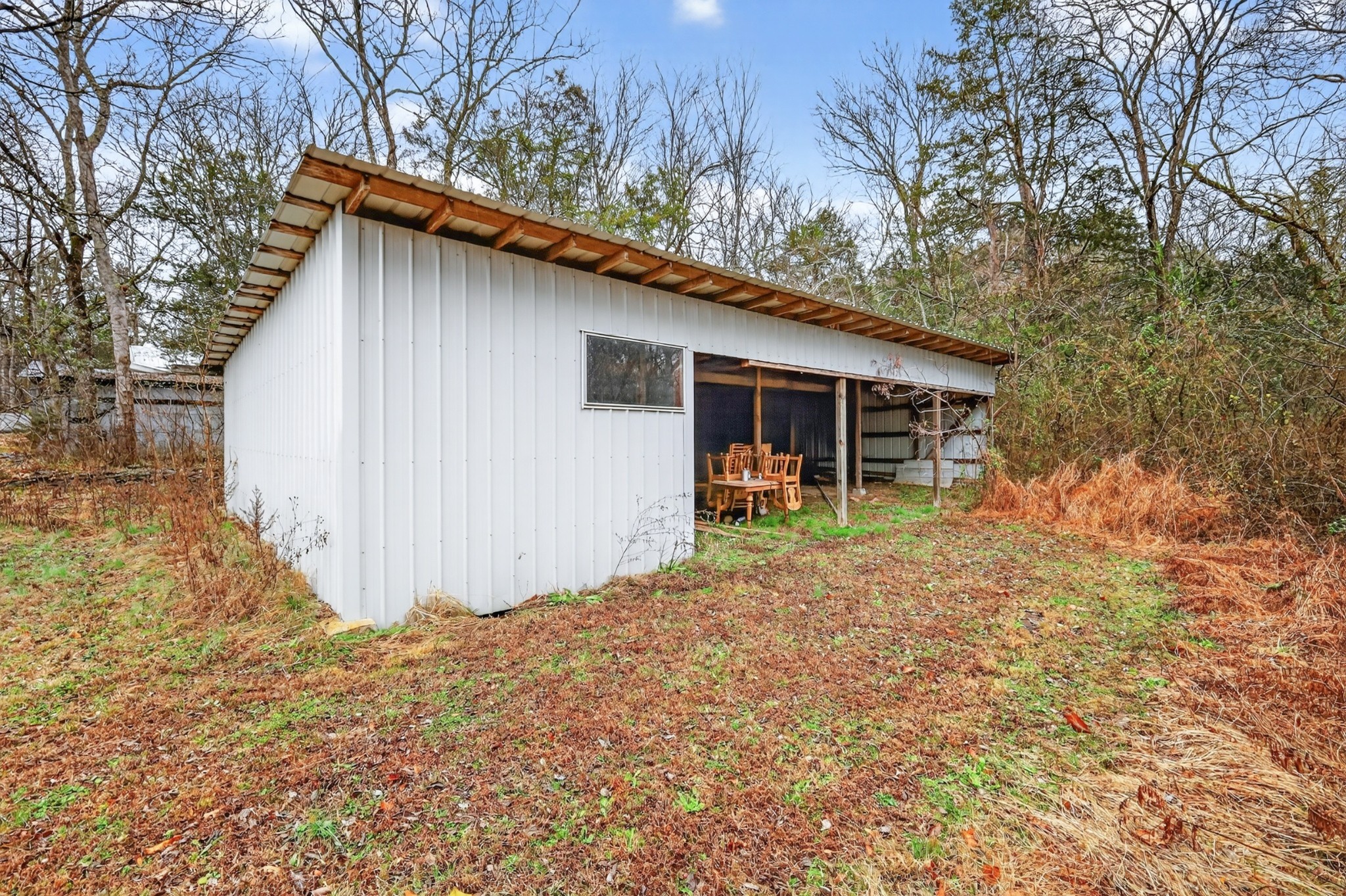 5815 Bradyville Road Bradyville TN 37026