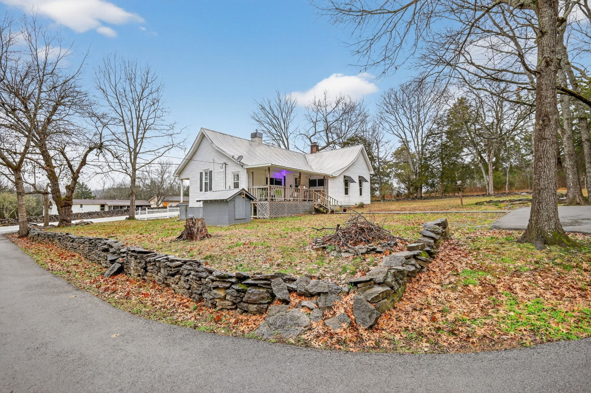 5815 Bradyville Road Bradyville TN 37026