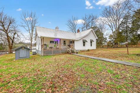 5815 Bradyville Road Bradyville TN 37026