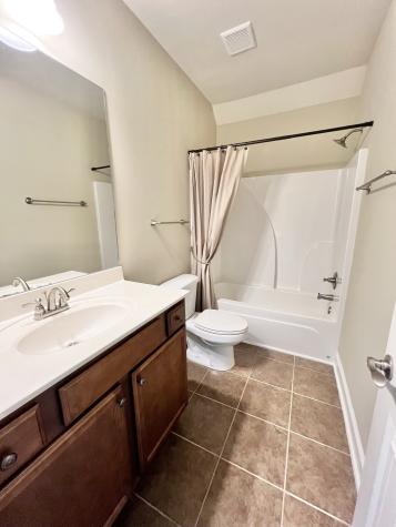 128 Village Circle Lebanon TN 37087
