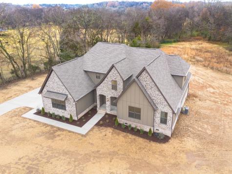 25 Sarah Court Columbia TN 38401