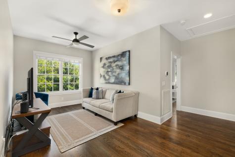 1820 10th Ave, S Nashville TN 37203