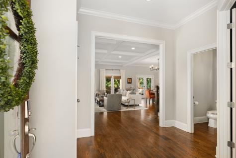 1820 10th Ave, S Nashville TN 37203