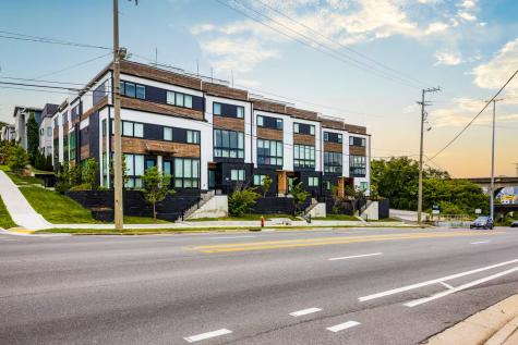 3218 Charlotte Avenue Nashville TN 37209