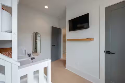 3218 Charlotte Avenue Nashville TN 37209
