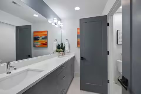 3218 Charlotte Avenue Nashville TN 37209