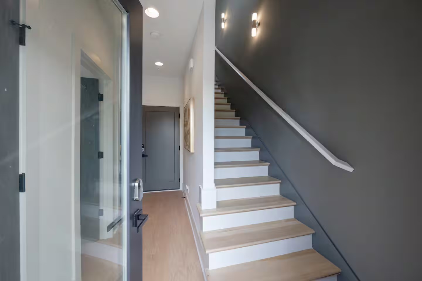 3218 Charlotte Avenue Nashville TN 37209