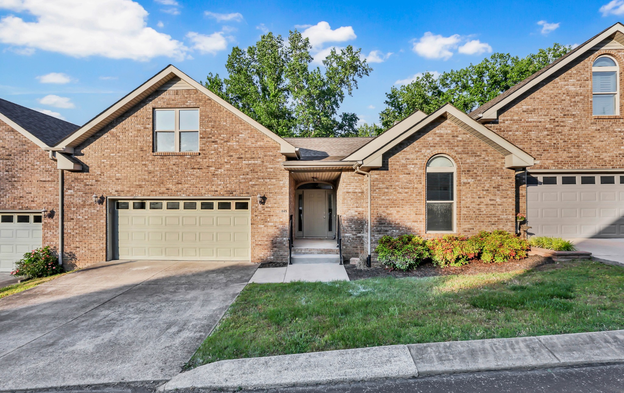 445 Country Club Court Clarksville TN 37043