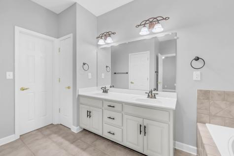 445 Country Club Court Clarksville TN 37043