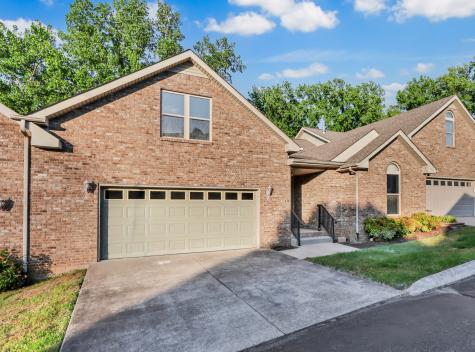 445 Country Club Court Clarksville TN 37043