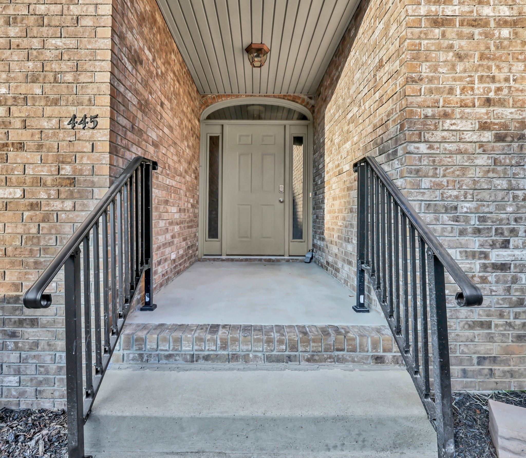445 Country Club Court Clarksville TN 37043