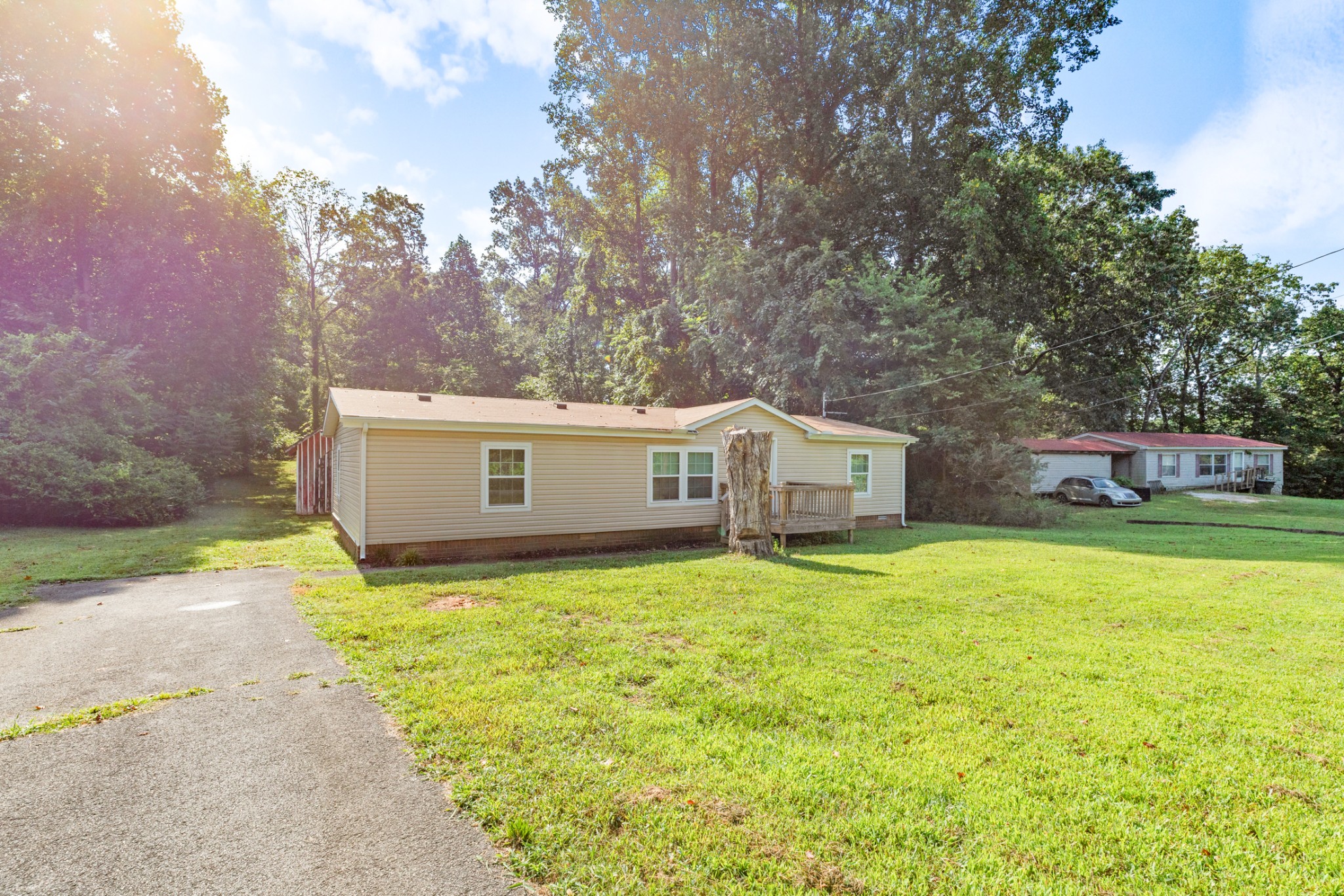 145 Bishop Lane Burns TN 37029