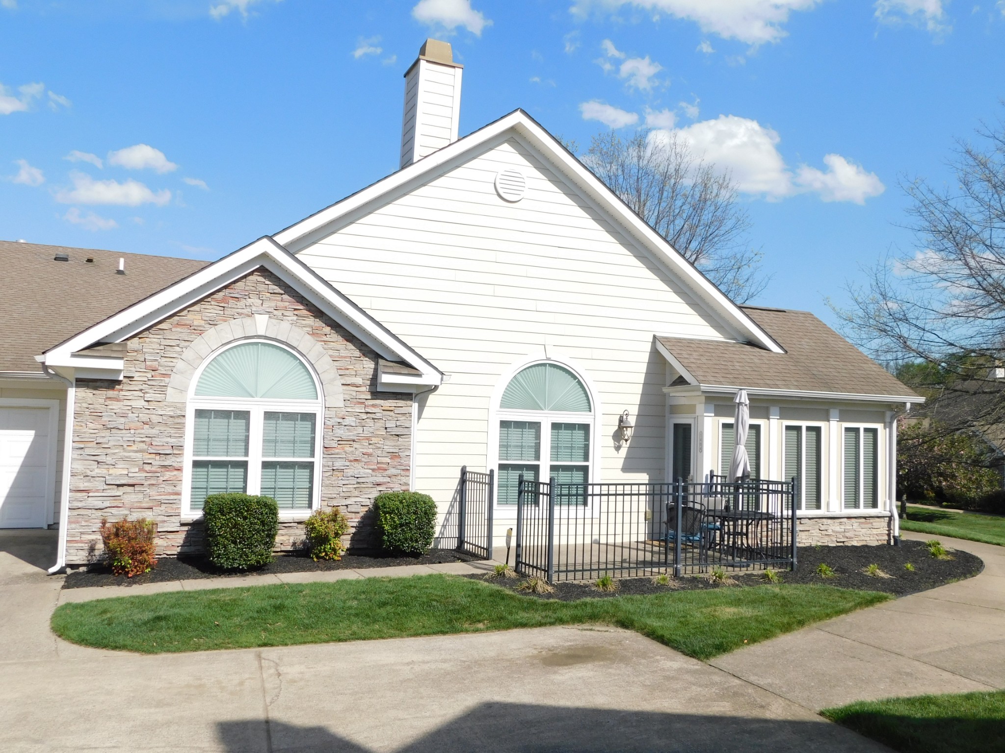 825 Browns Lane Gallatin TN 37066
