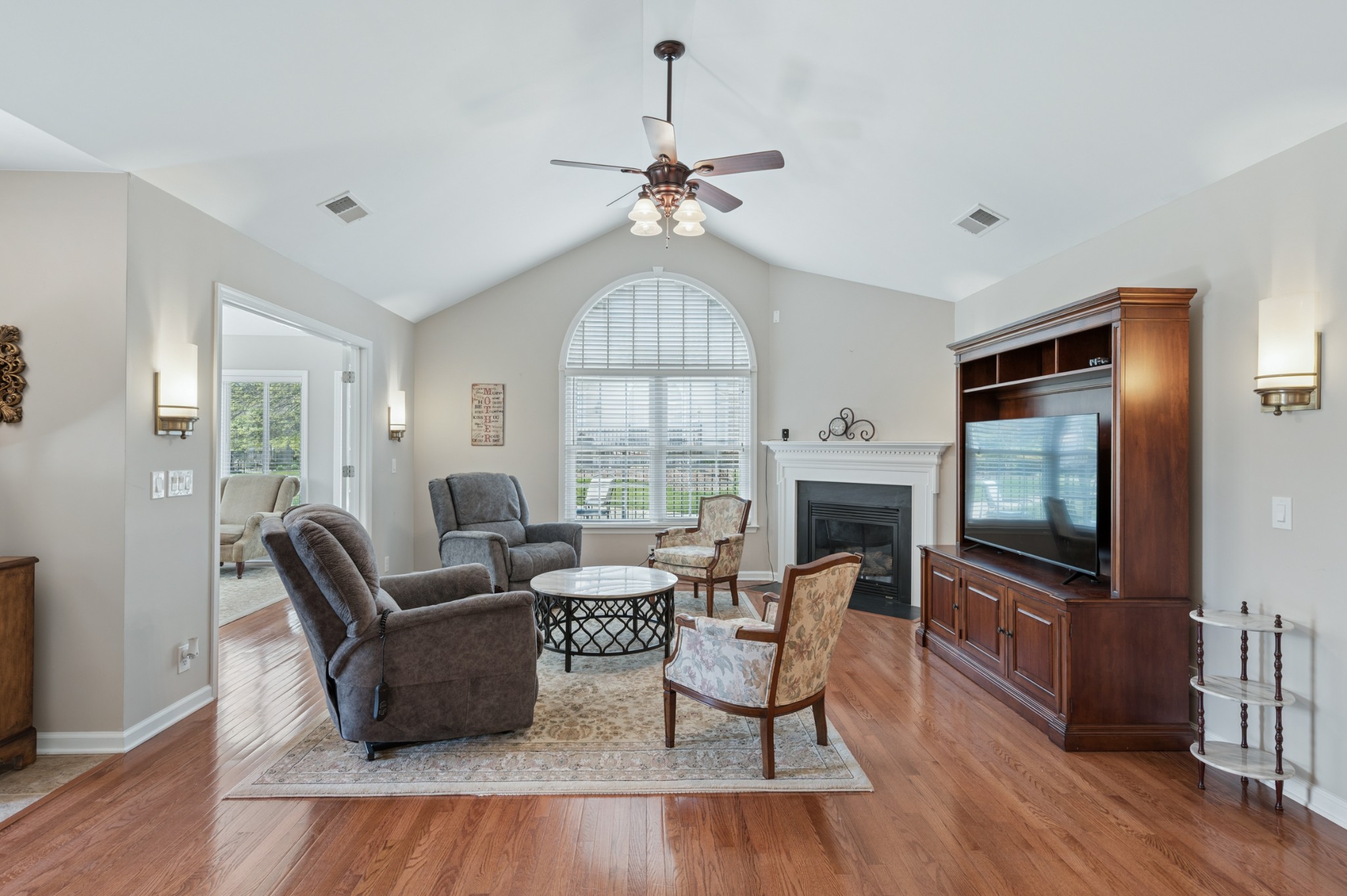 825 Browns Lane Gallatin TN 37066