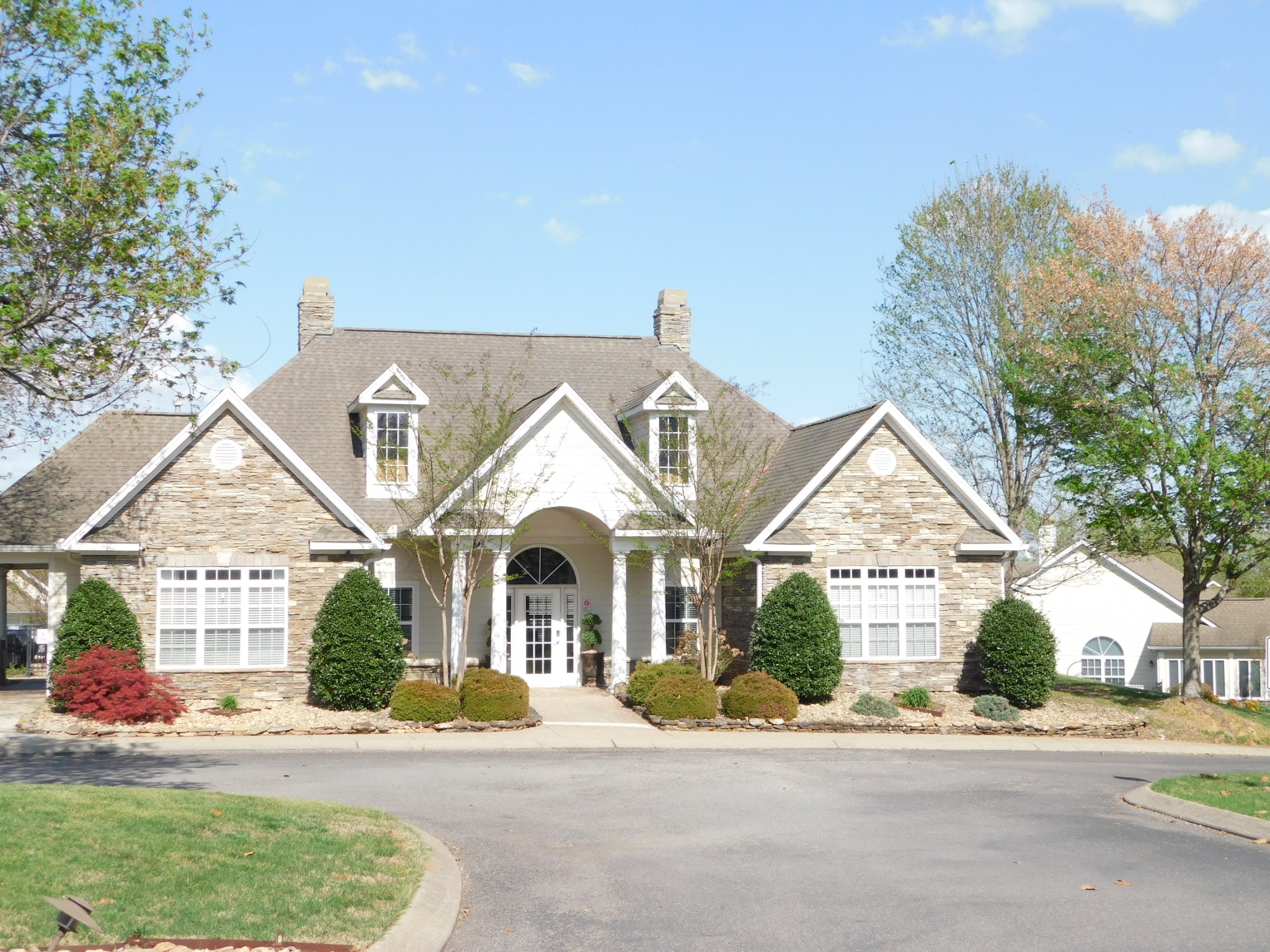 825 Browns Lane Gallatin TN 37066