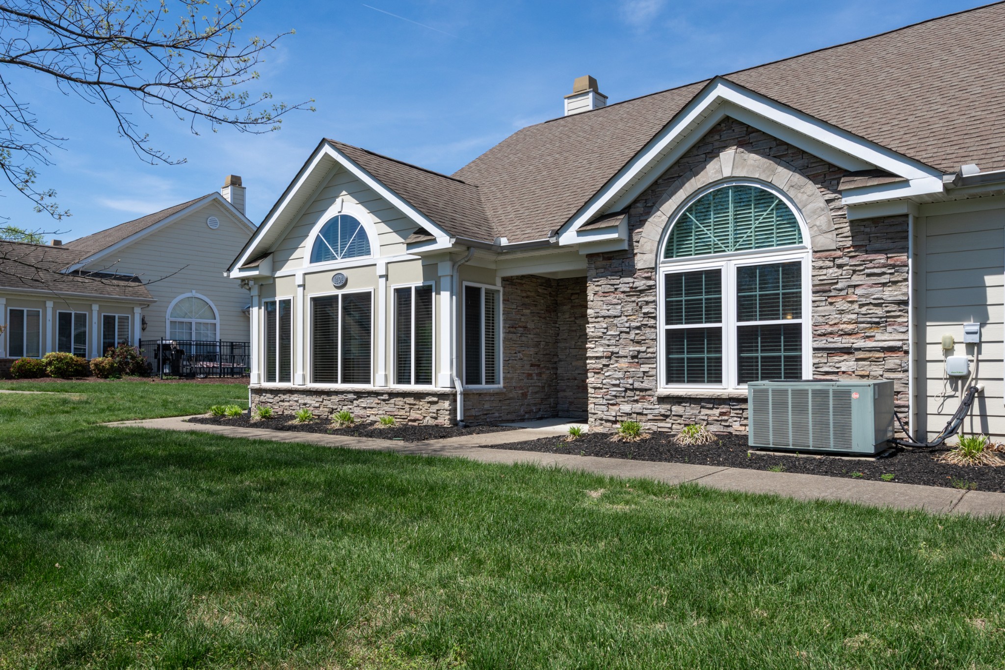 825 Browns Lane Gallatin TN 37066