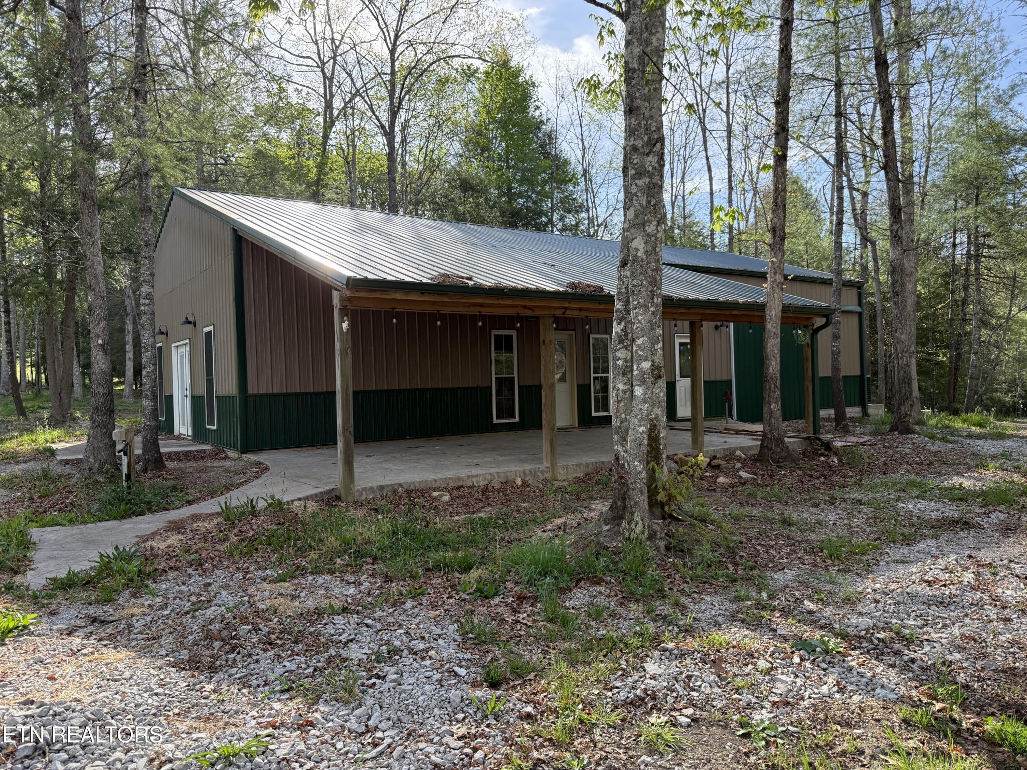 223 Crouch Branch Lane Allardt TN 38504