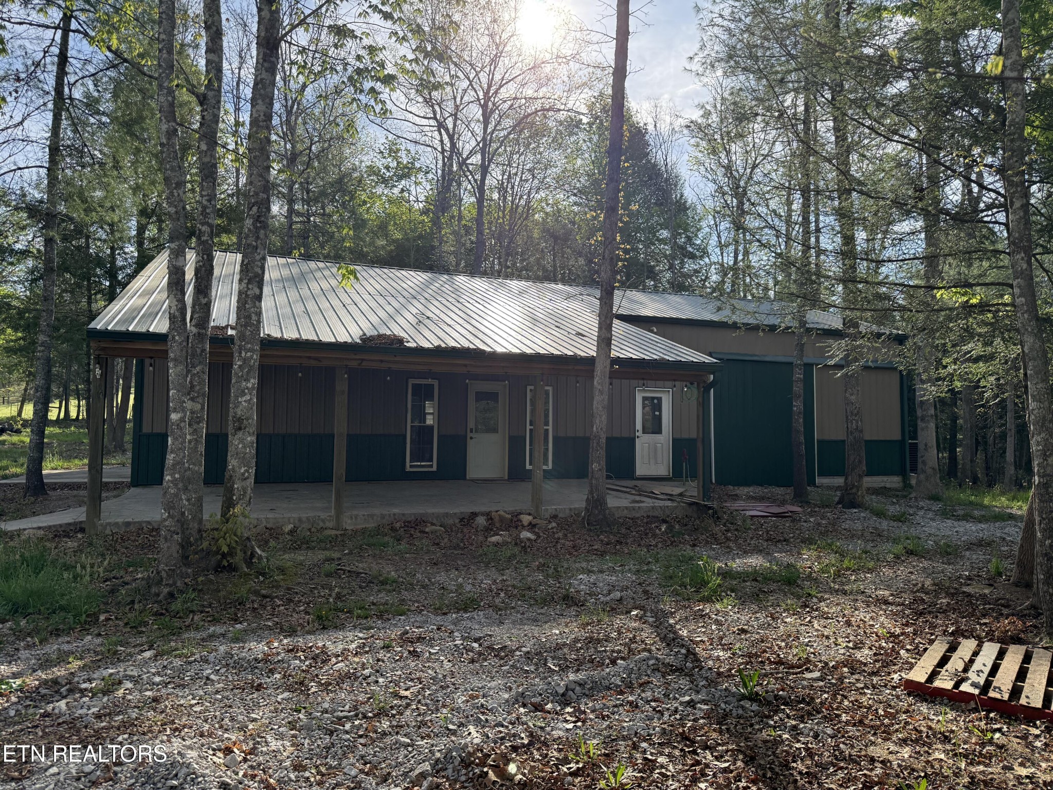 223 Crouch Branch Lane Allardt TN 38504