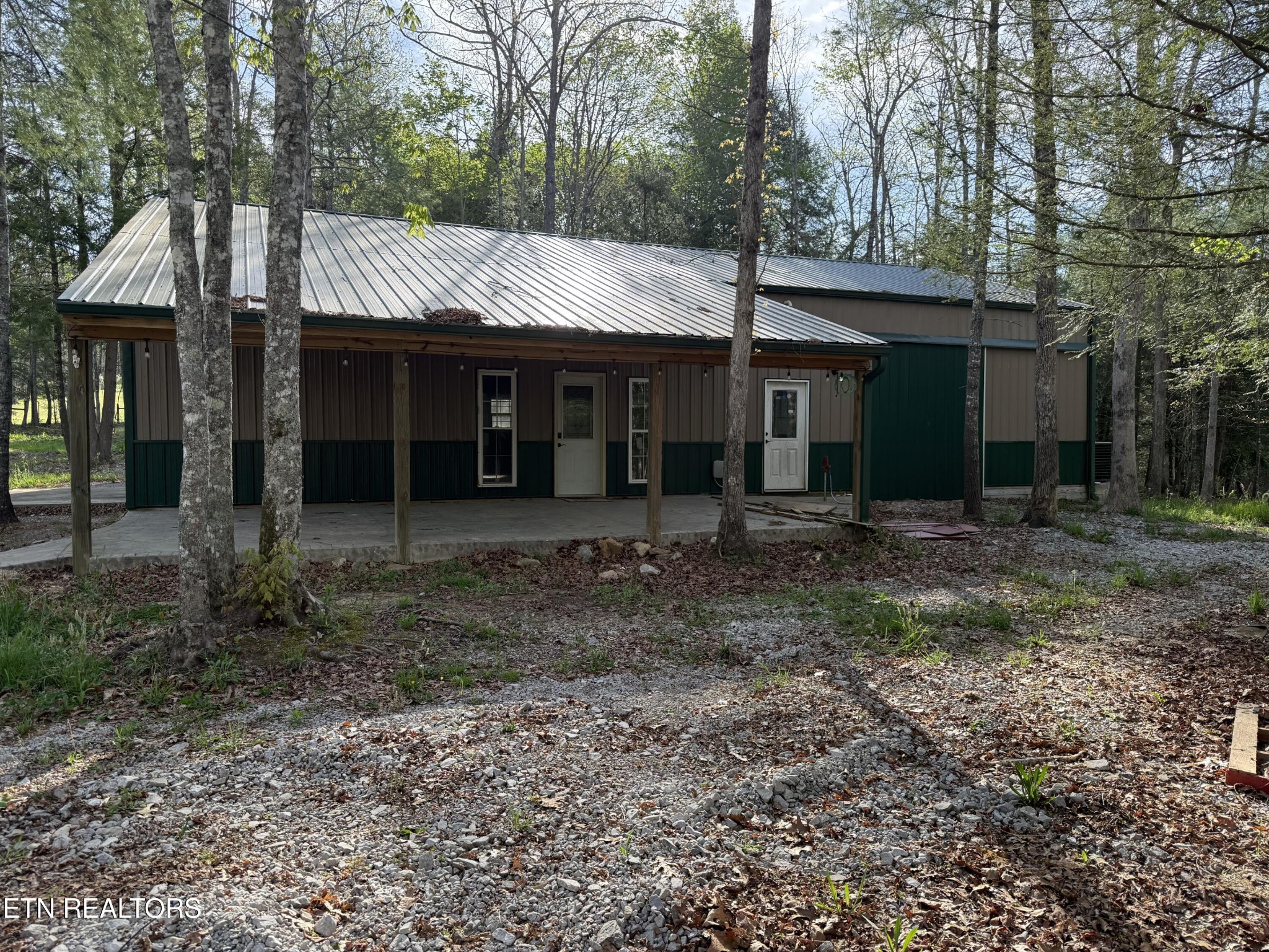 223 Crouch Branch Lane Allardt TN 38504