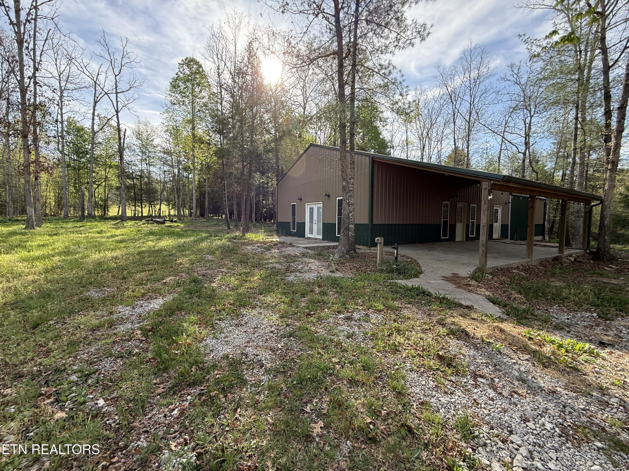 223 Crouch Branch Lane Allardt TN 38504