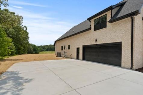 2277 Rock Bridge Road Portland TN 37148