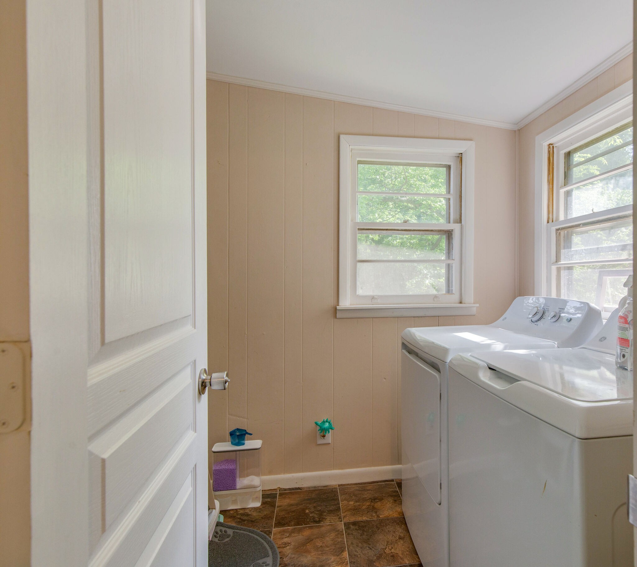 2006 Thomas Avenue Columbia TN 38401