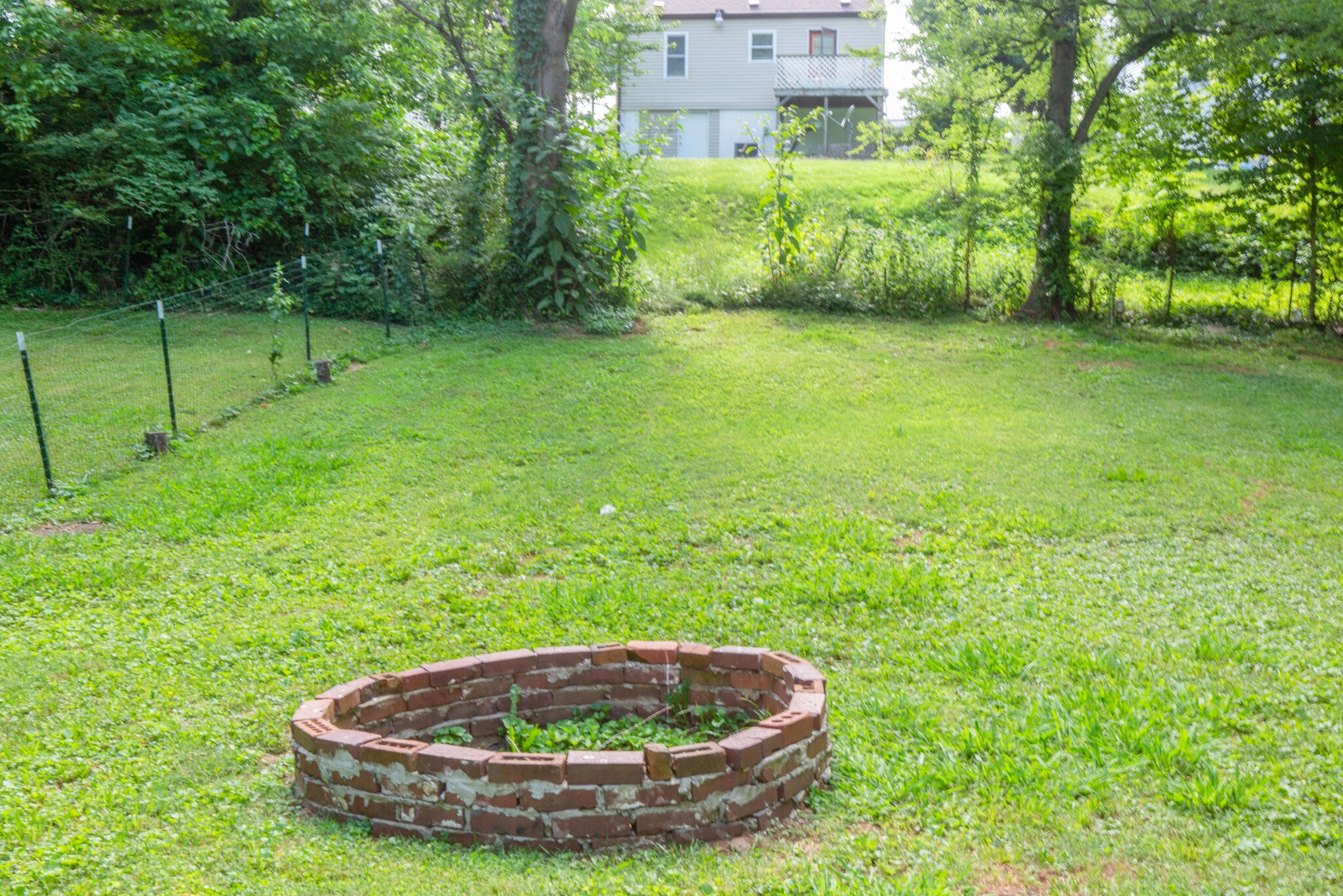 2006 Thomas Avenue Columbia TN 38401