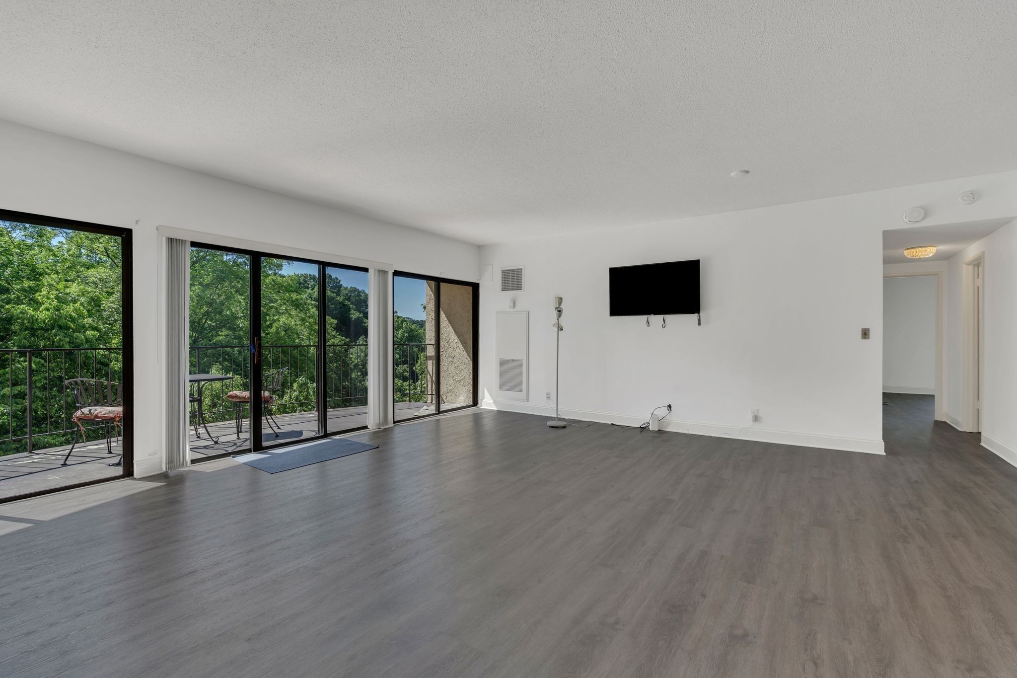 6666 Brookmont Terrace Nashville TN 37205