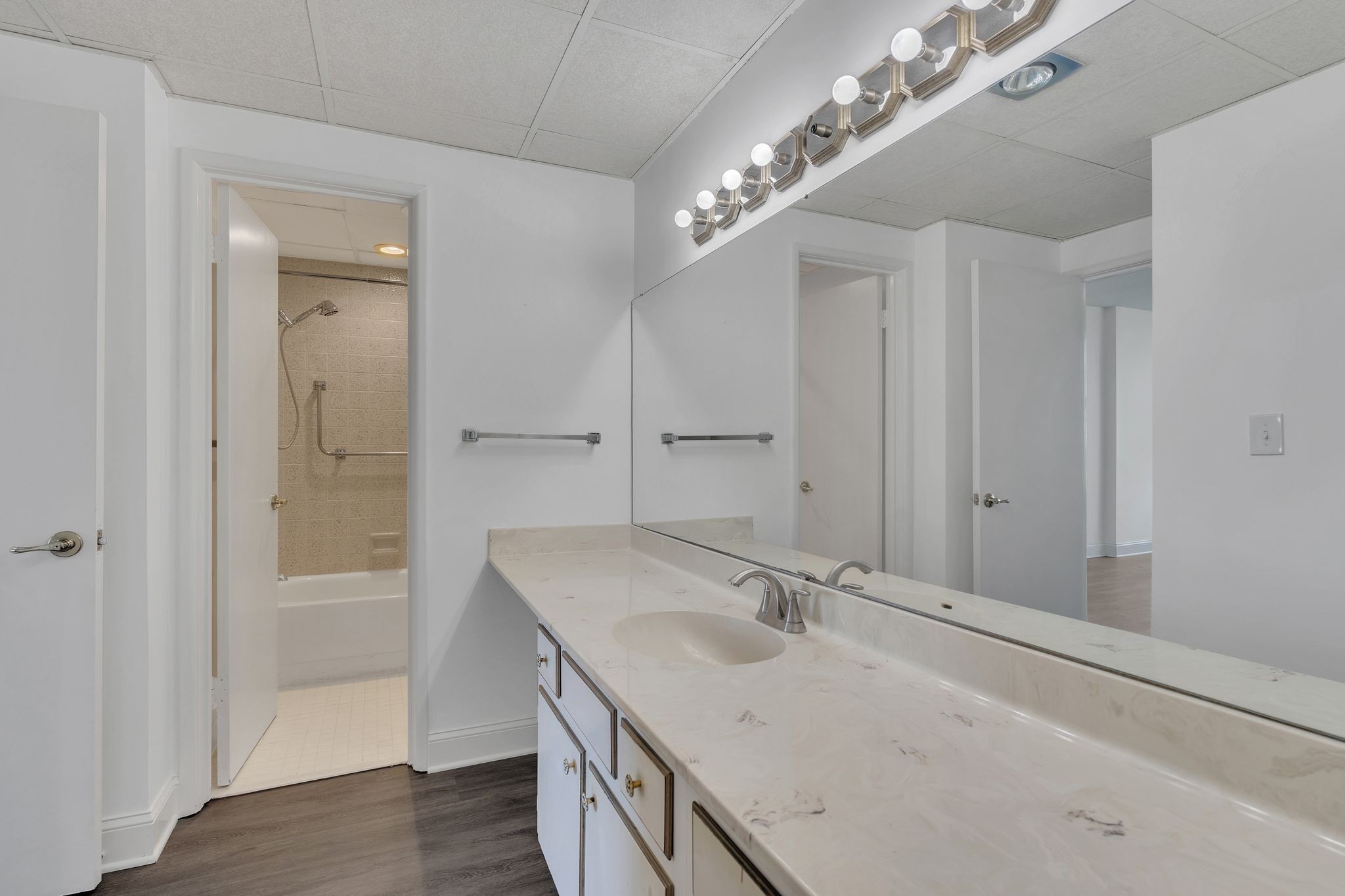6666 Brookmont Terrace Nashville TN 37205
