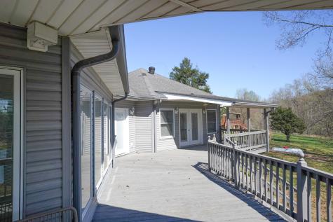 165 Cedar Point Road Bumpus Mills TN 37028