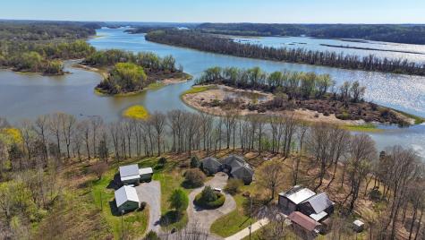 165 Cedar Point Road Bumpus Mills TN 37028