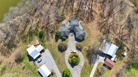 165 Cedar Point Road Bumpus Mills TN 37028