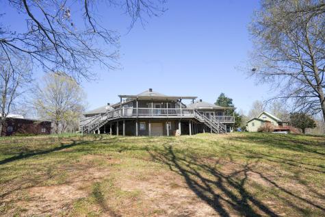 165 Cedar Point Road Bumpus Mills TN 37028