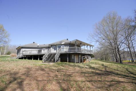 165 Cedar Point Road Bumpus Mills TN 37028