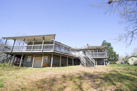 165 Cedar Point Road Bumpus Mills TN 37028