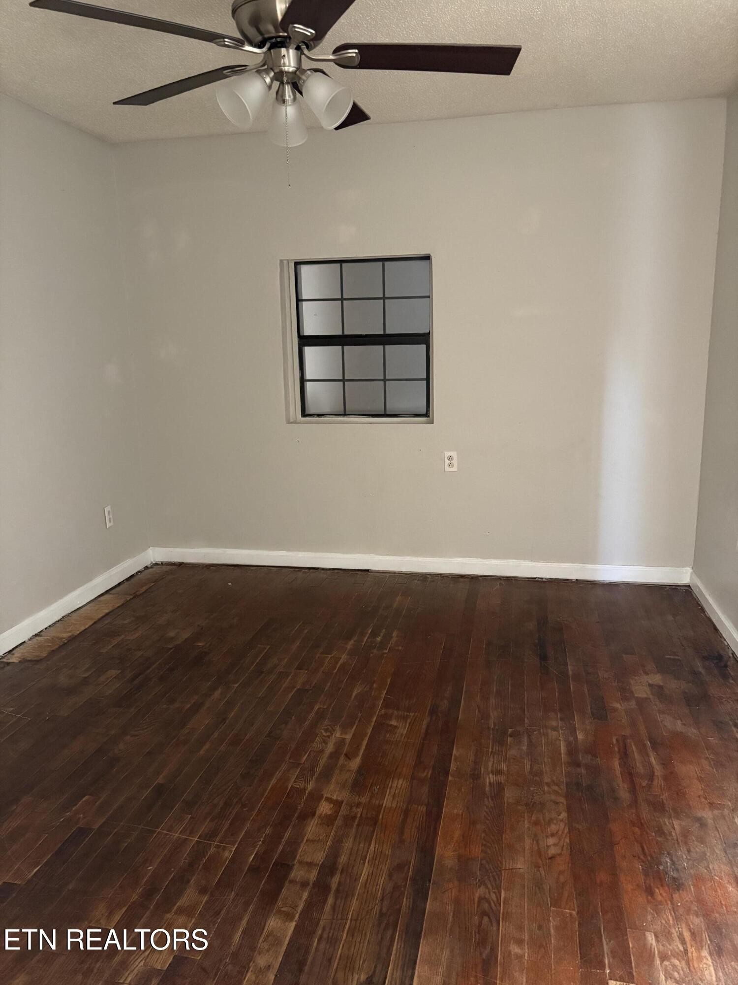 823 Siluria Street Harriman TN 37748