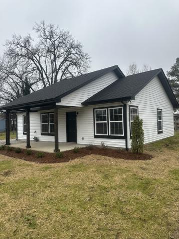 509 Brakefield Street Cowan TN 37318