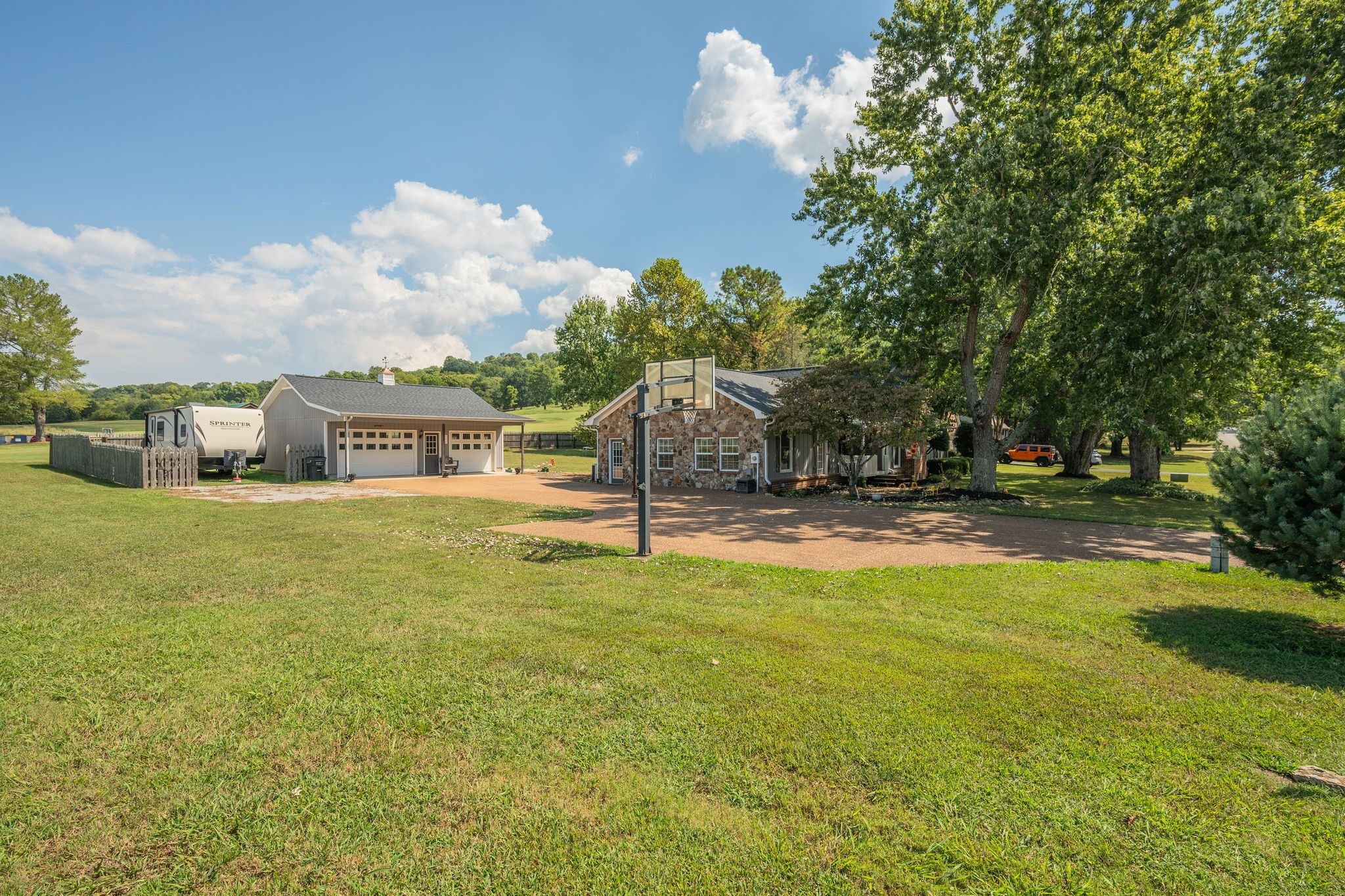 131 Stoneybrook Road Columbia TN 38401
