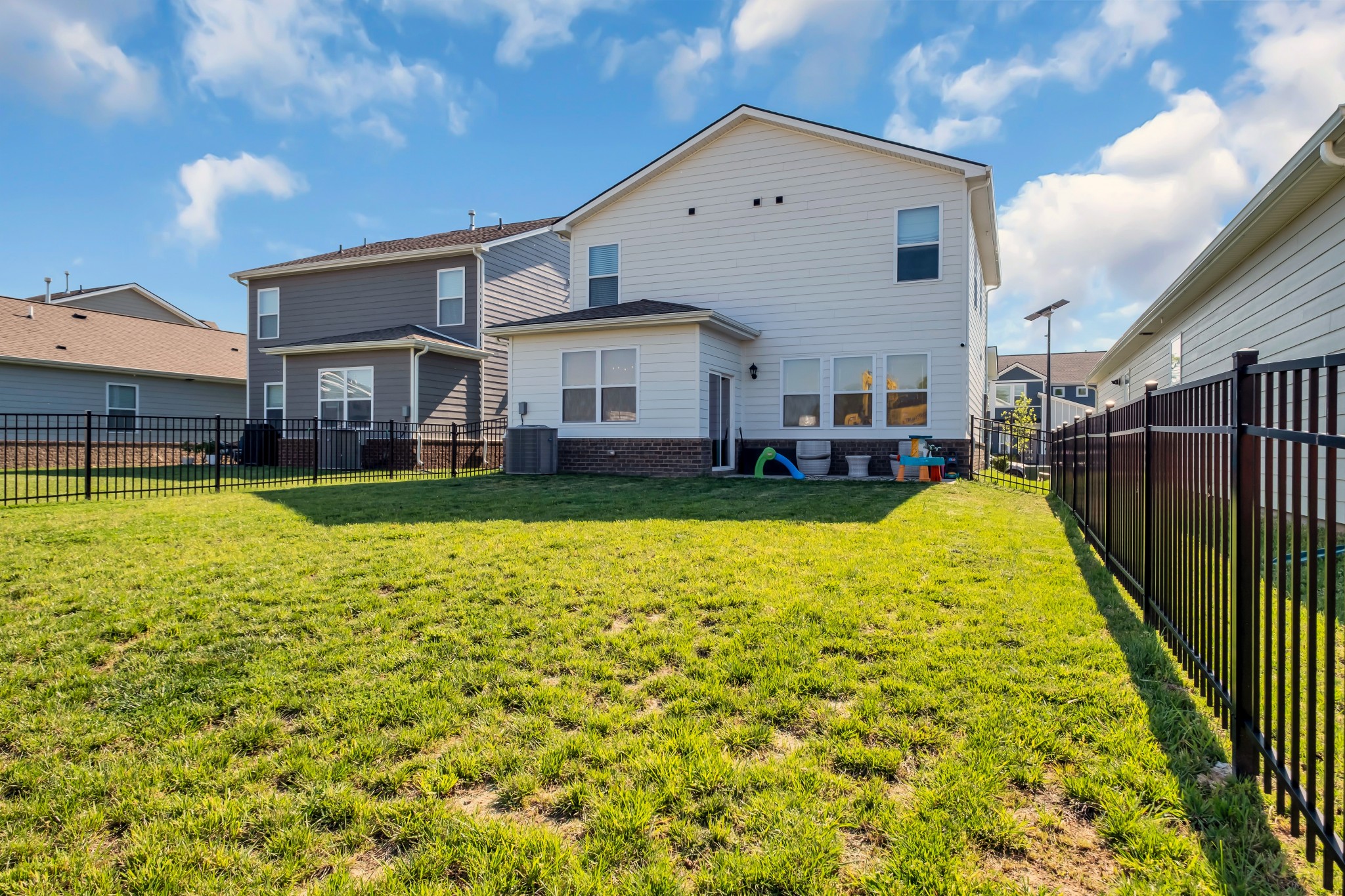 1064 Linn Cove Court Gallatin TN 37066