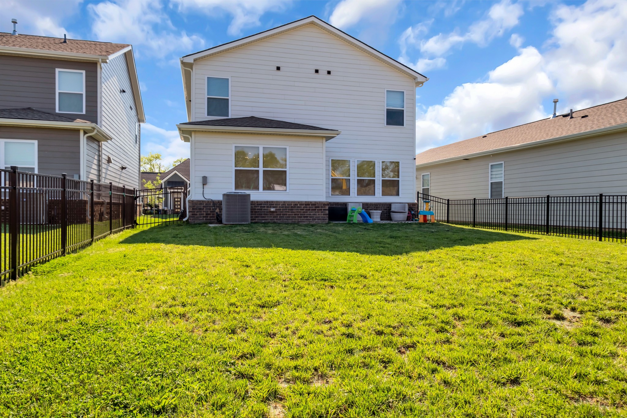 1064 Linn Cove Court Gallatin TN 37066