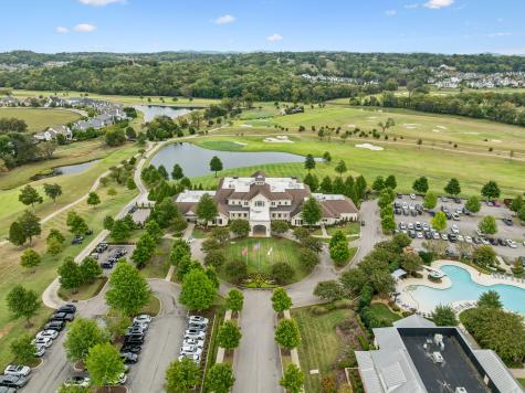 8812 Edgecomb Drive College Grove TN 37046