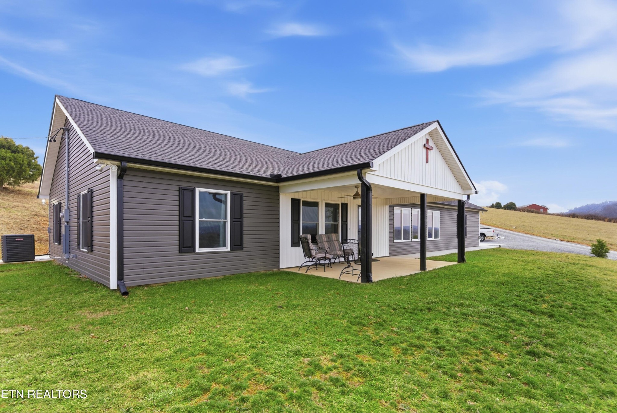6911 Fairview Road Corryton TN 37721
