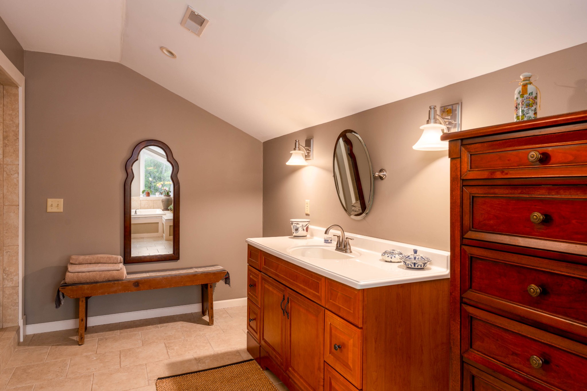 1098 Fred Gibbs Road White Bluff TN 37187