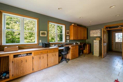 1098 Fred Gibbs Road White Bluff TN 37187
